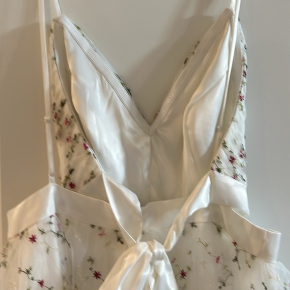 Chi Chi London NWT #ChiChiLondon - Picture 3 of 9